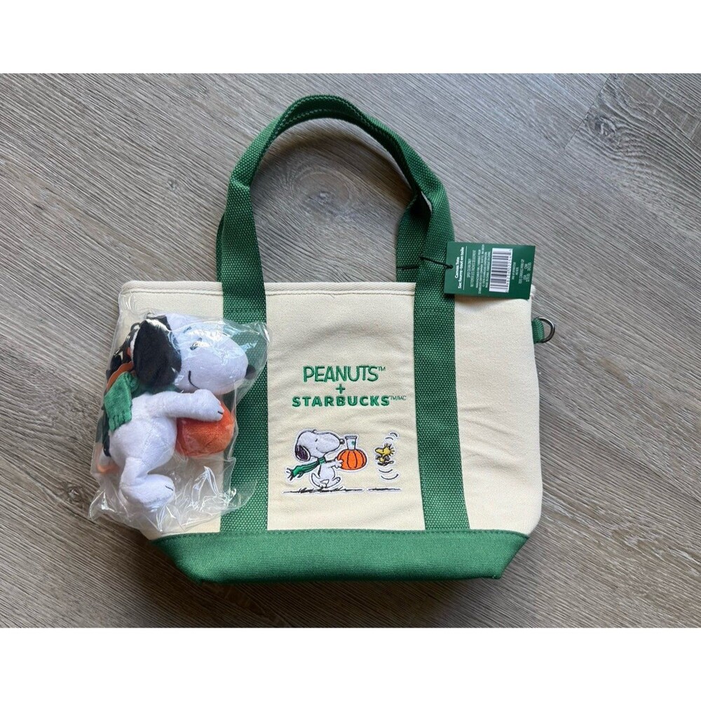 Starbucks Peanuts Collab Snoopy Peanuts Tote Bag with Plush Keychain